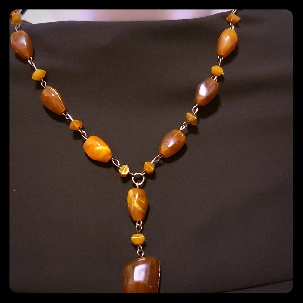 Women's beautiful Y necklace in dark amber